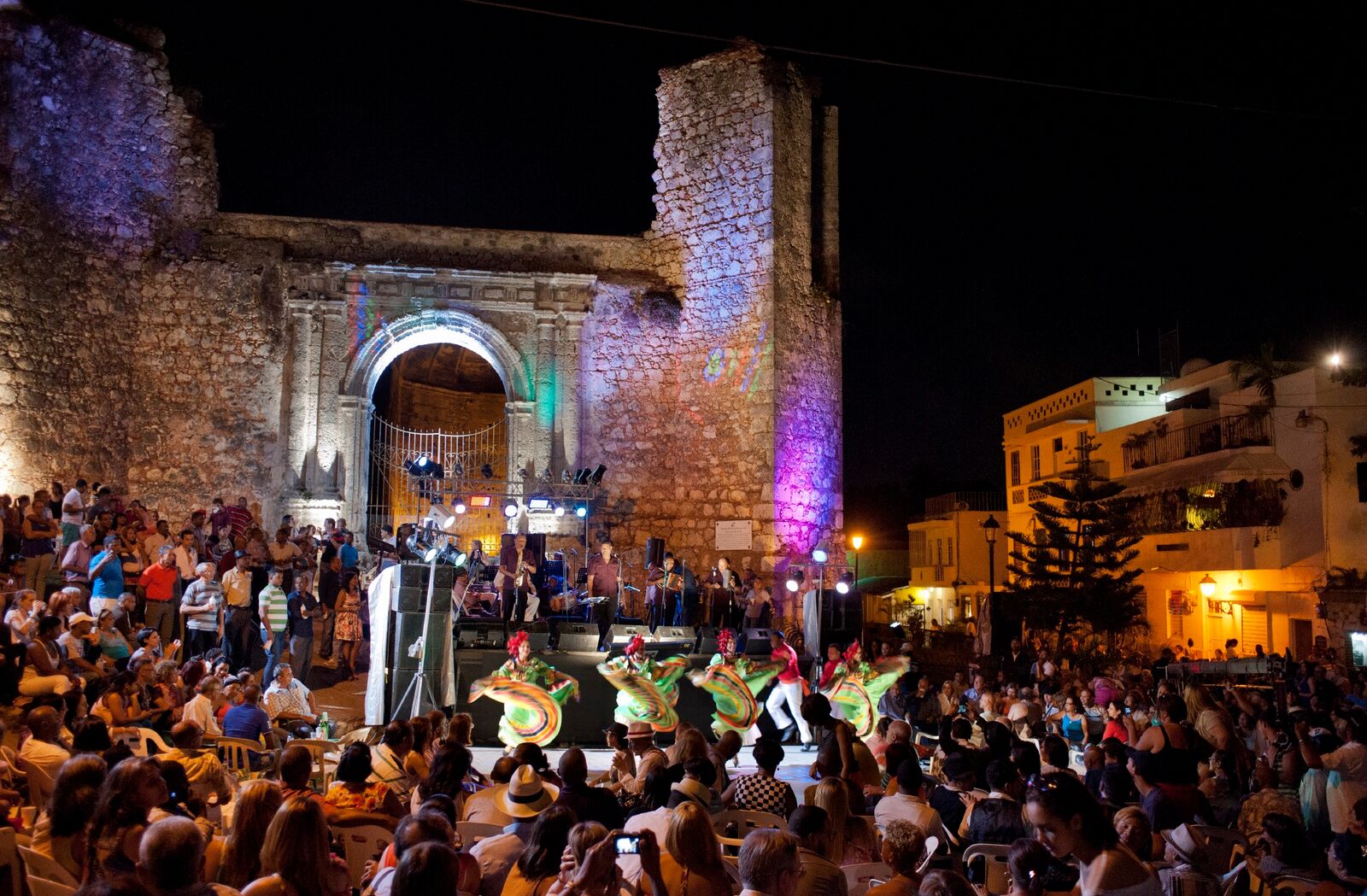 Grupo-Bonye-Ruinas-de-San-Francisco-Zona-Colonial-3