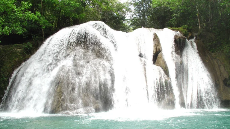cascada-los-bueyes